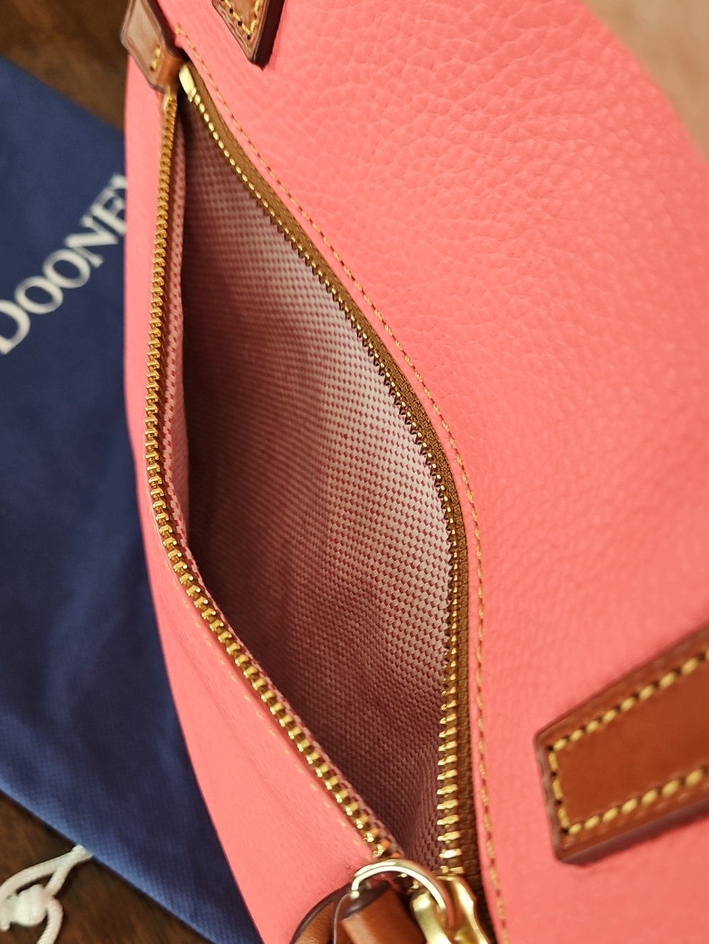 🌺 BIG WEEKEND SALE Dooney & Bourke Bubble Gum Charleston Pebble Leather Shopper - Picture 9 of 16